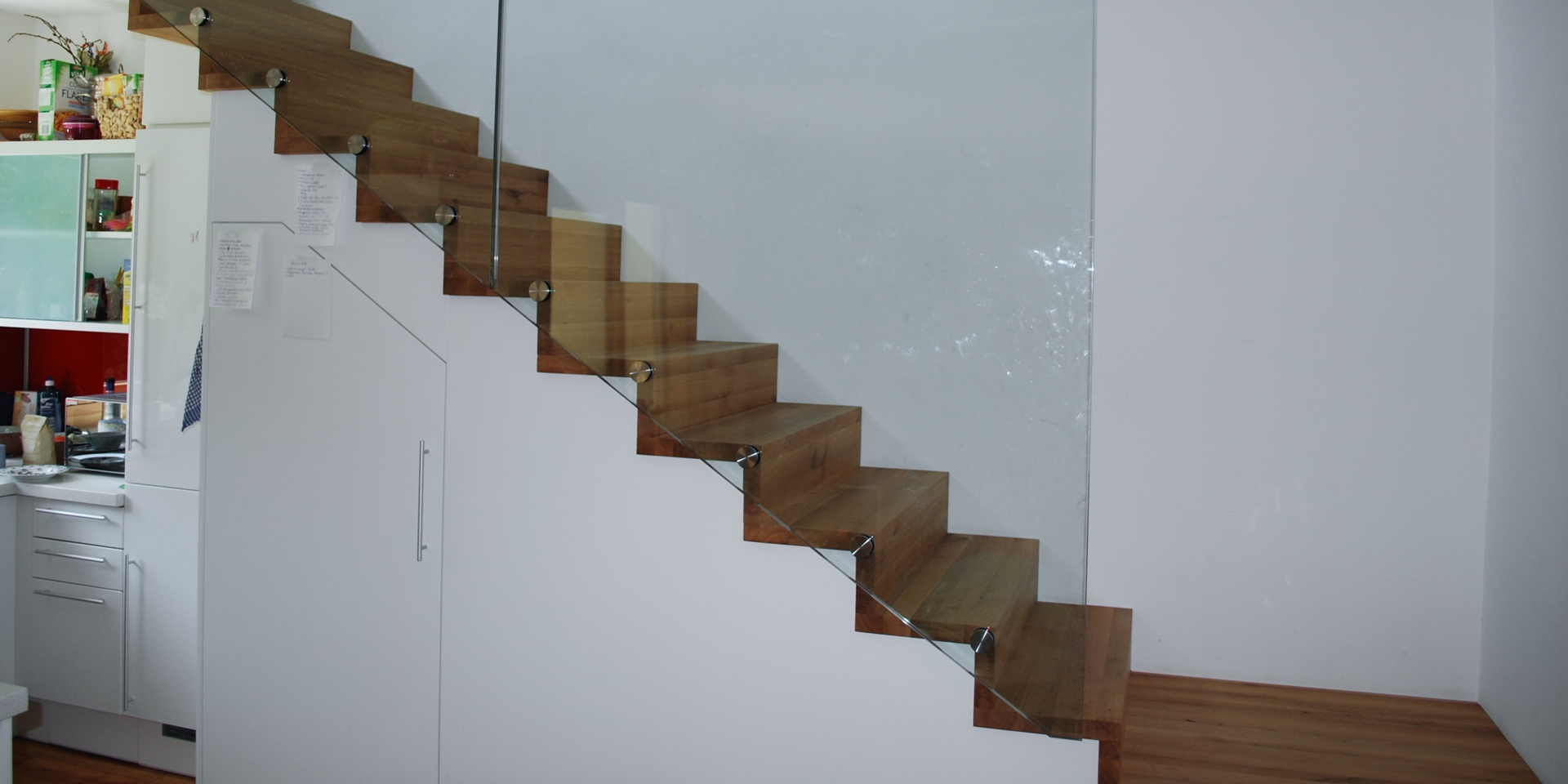 Holztreppe Kasten Verbau