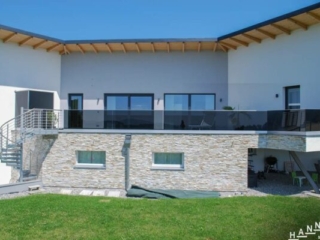 Glasgeländer Balkon getönt