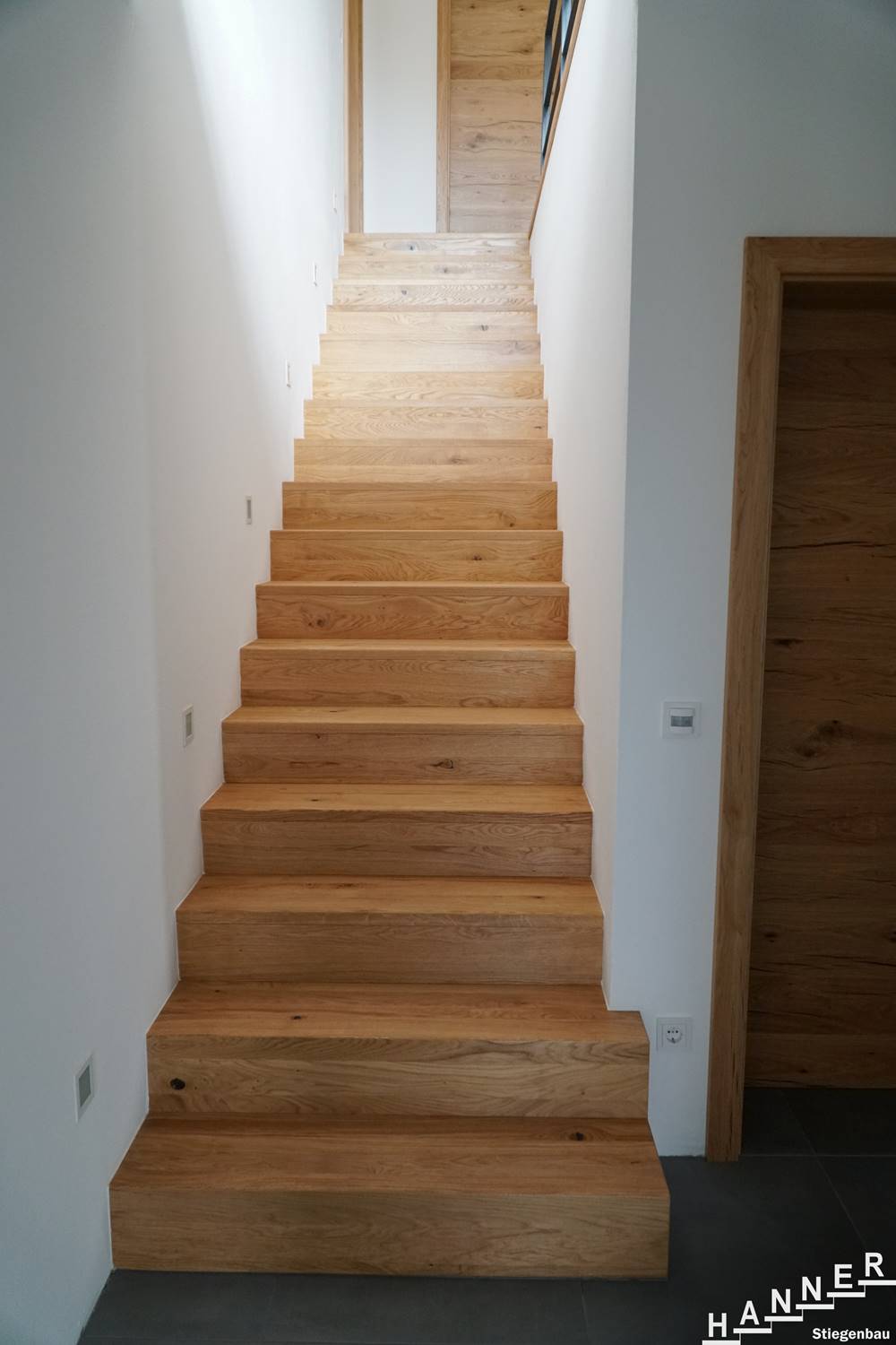 Holzstufen Treppenbau Hanner