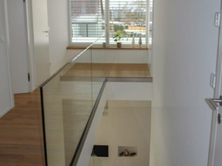 Glas Geländer