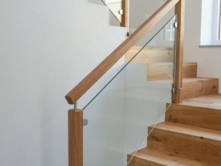 Geländer Glas Holzstufen
