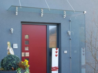 Glas Vordach Windschutz