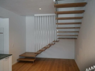 Treppe abgehängt Holz