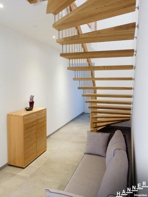 geländertragende Stiege